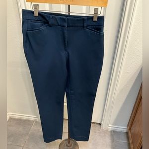 White House black market slim ankle size 4